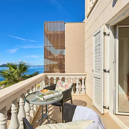 Hedera Estate, Hedera A53 Dubrovnik