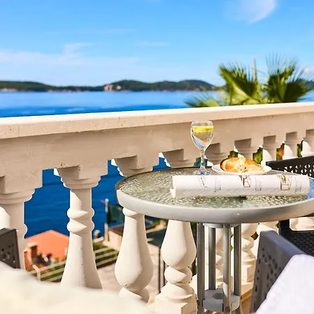 Hedera Estate, Hedera A53 * Dubrovnik