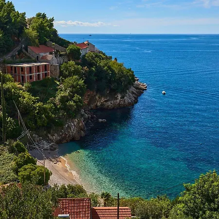 Hedera Estate, Hedera A53 * Dubrovnik
