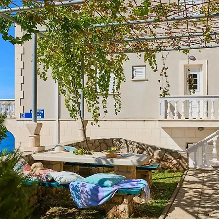 Hedera Estate, Hedera A53 * Ragusa