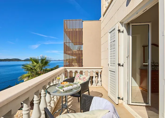 Hedera Estate, Hedera A53 Dubrovnik