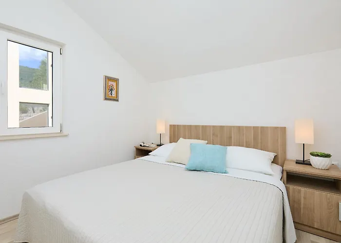 Hedera Estate, Hedera A53 Dubrovnik