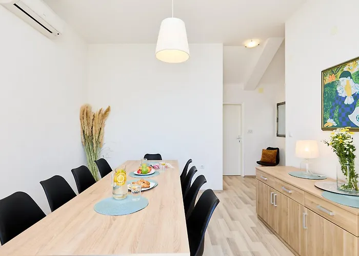 Hedera Estate, Hedera A53 * Dubrovnik