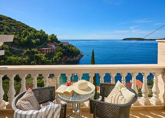 Hedera Estate, Hedera A53 *