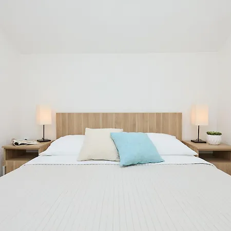 Hedera Estate, Hedera A53 *